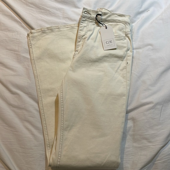 NWT Current Elliot High Rise Flare Cream Jeans in size 27 - Picture 8 of 8